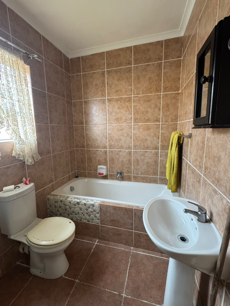 2 Bedroom Property for Sale in Fairview Golf Estate Western Cape